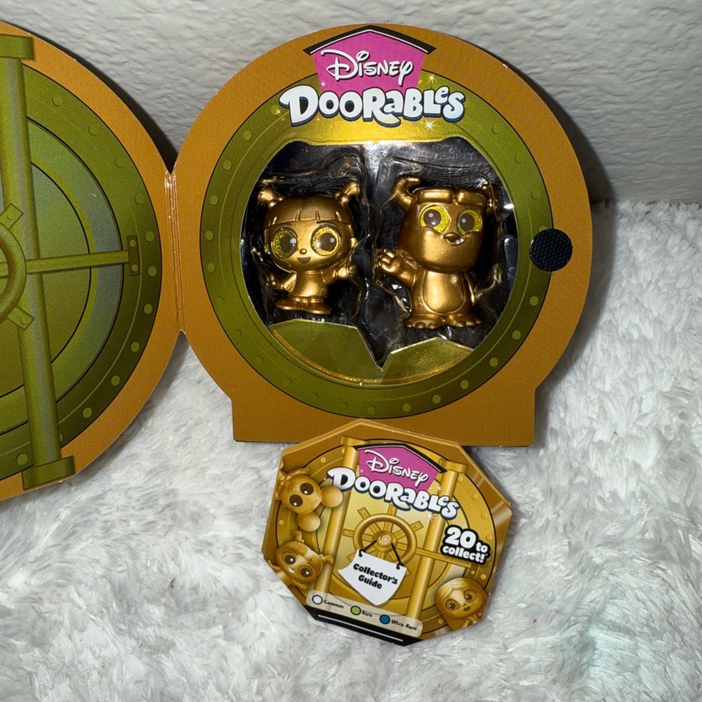 Disney Doorables Gold Peek Exclusive Ultra Rare Boo and Sulley